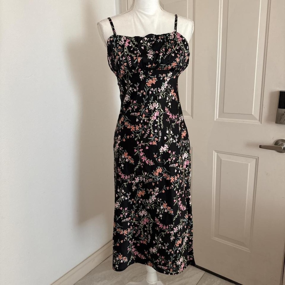 Inspired hearts Black floral midi dress